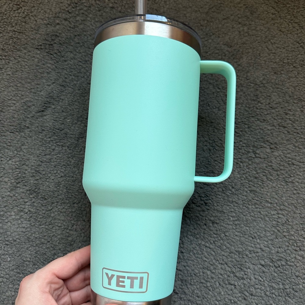 Yeti Tumbler - 42 oz